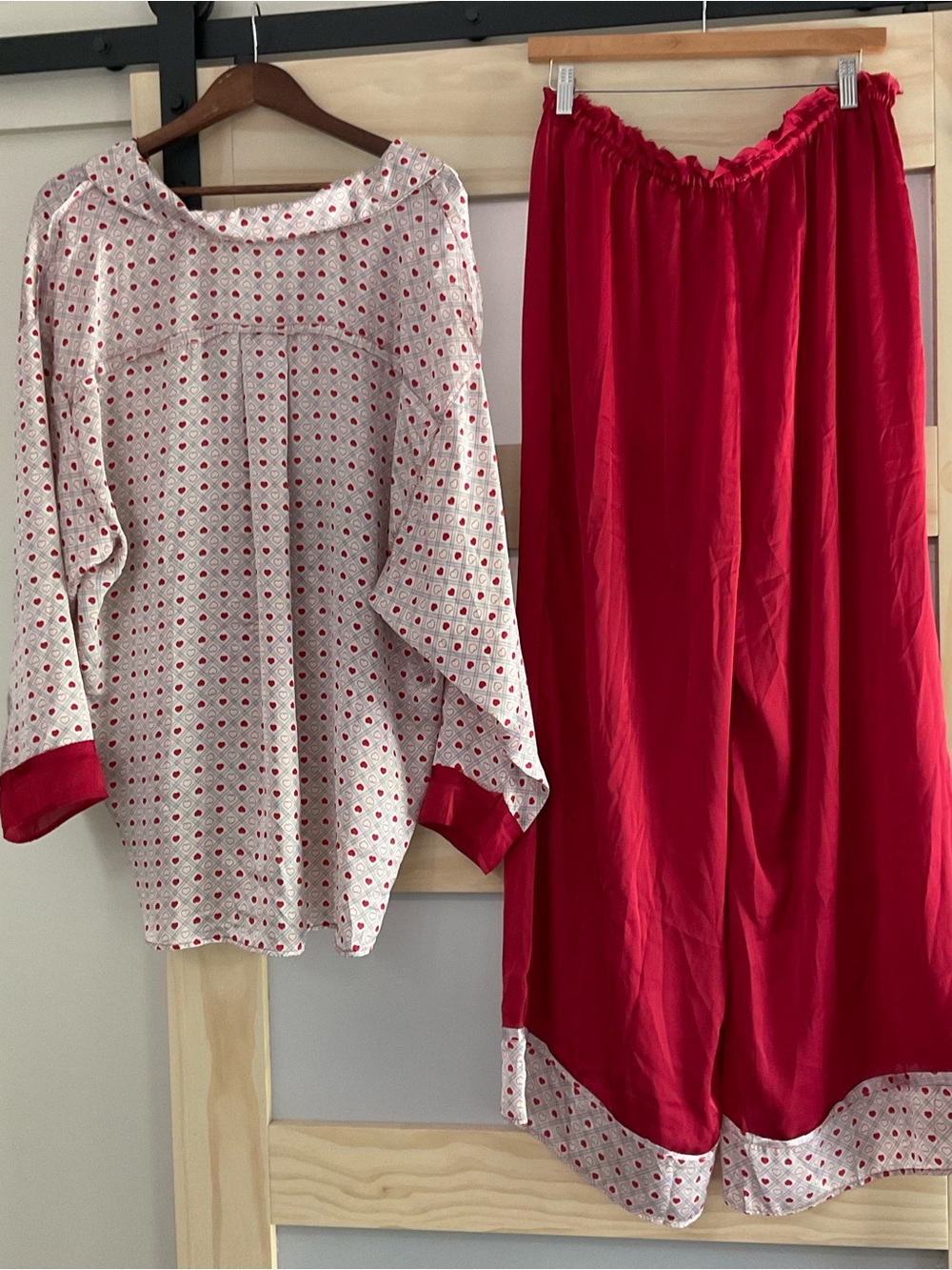Free People Dreamy Days Pajama Set Medium Oversized Heart Print Lounge Set Red - Picture 3 of 3